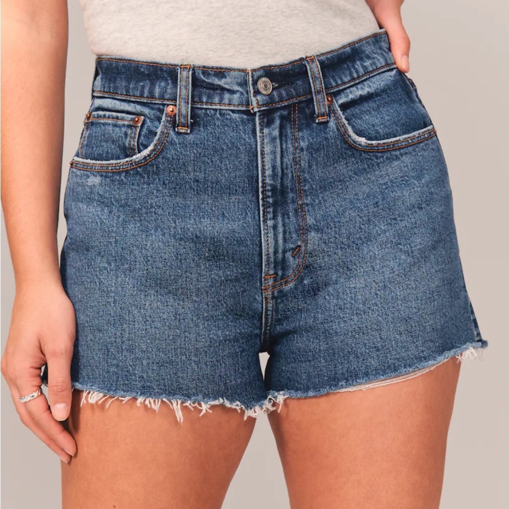 Abercrombie High Waisted Mom Short Curve Love